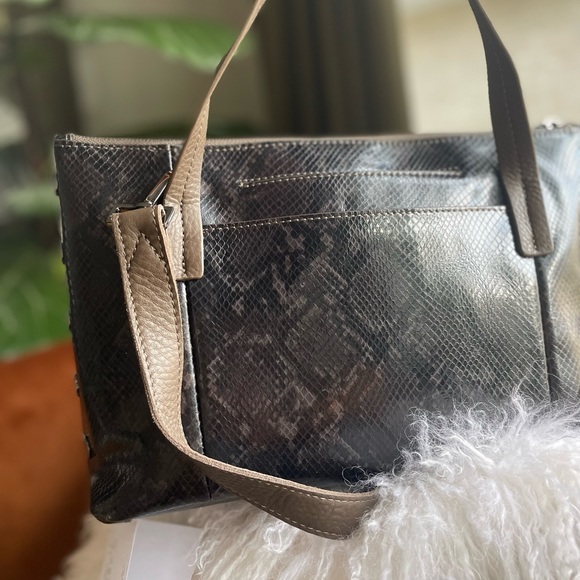 Hammitt Addie Medium Snake Print with Box - Picture 5 of 7